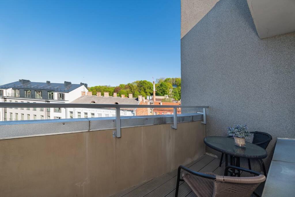 Central 2 Bd Apartment By Hostlovers Kaunas Bagian luar foto