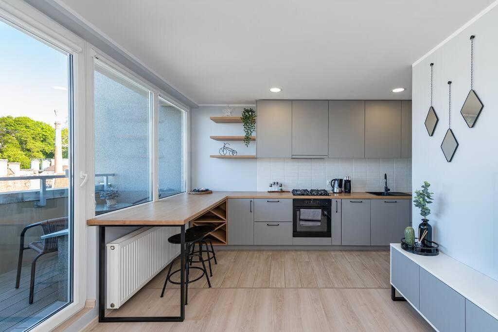Central 2 Bd Apartment By Hostlovers Kaunas Bagian luar foto